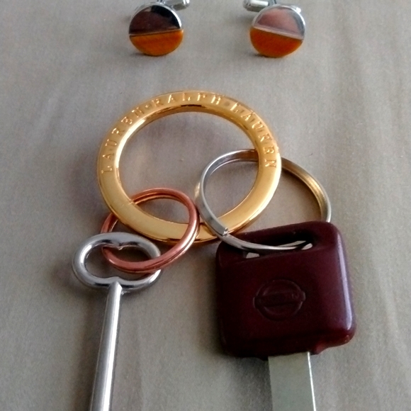 Lauren Ralph Lauren Gold (color) key chain ring 1S - Picture 4 of 5